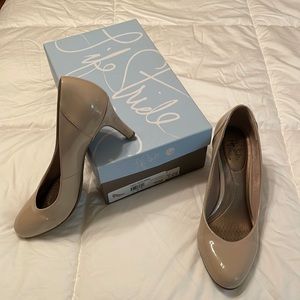 Size 10 LifeStride pumps.  Tan patent.  3” heel